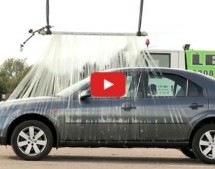 Video: Nevjerovatan test! Je li moguće podignuti auto uz pomoć selotejpa?