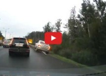 Video: Idioti na kvadrat! Nevjerovatno lude vožnje i udesi u Rusiji!