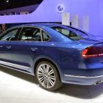 08-vw-passat-blue-motion-concept-detroit-1 (2)