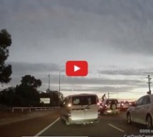 Video: Pogledajte najluđi napad na automobile koji je snimljen amaterskom kamerom!