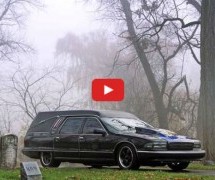 Video: Pogrebna raketa! Pogledajte najbrža mrtvačka kola na svijetu!