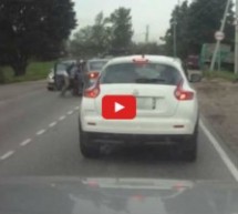Video: Šok za šokom! Vozačici razbio mobitel jer je umalo skrivila sudar!