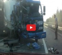Video: Izletio kroz šofrešajbu prilikom frontalnog sudara s kamionom i dočekao se na noge!