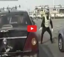 Video: Nevjerovatna scena! Policajac se 3 km vozio na haubi automobila kako bi zaustavio lopova!