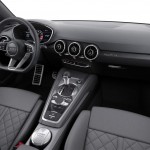 2016-Audi-TT-S-interior