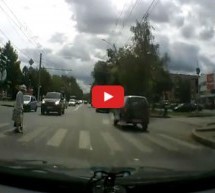 Video: Nesebičan potez ruskog vozača kakav se rijetko viđa