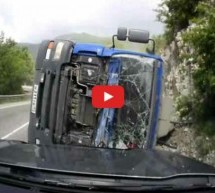 Video: Pogledajte šta se desi kada ogromnim kamionom prebrzo uletite u zavoj!