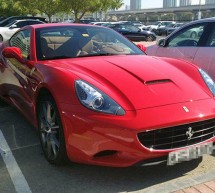 Ferrarijem na fakultet: Pogledajte šta voze studenti u Dubaiju!