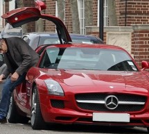 Mr. Bean se namučio da uđe u svoj skupocjeni Mercedes SLS AMG