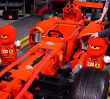 Napravio Ferrarijev F1 bolid od 80.000 Lego kockica