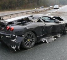 Ovaj Ferrari 430 Scuderia je spreman za otpad