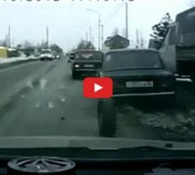 Video: Kada Lada šlepuje Ladu, nešto loše se jednostavno mora dogoditi