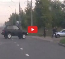 Video: Vozač Lade Nive nasmrt prepao saobraćajnu policiju koja ga je zaustavila