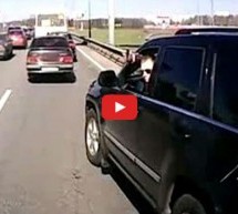 Video: Ovako se prestrojava na autoputu u majčici Rusiji