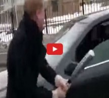 Video: Bahati ćelo napao starca pa mu čovjek slomio noge bejzbol palicom i polupao auto