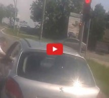 Video: Poljak pratio pijanog vozača pa mu oteo ključeve iz auta