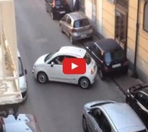 Video: Italijan u Fići napravio neviđeni saobraćajni haos