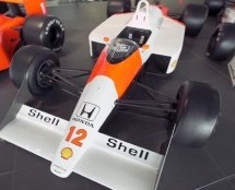 Video: Iza kulisa F1! U posjeti McLarenu sa Jenson Buttonom