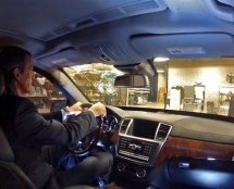 Video: Sjedio je za volanom svog Mercedesa dok su po njemu pucali iz Kalašnjikova!
