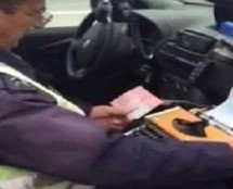 Video: Srpski saobraćajni policajac na kojeg se nećete ljutiti dok vam piše kaznu