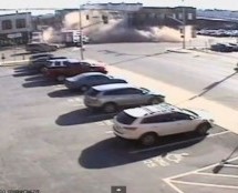 Video: Ukrala džip pa udarila u zgradu koja se obrušila na nju!