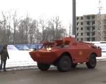 Video: Samo u Rusiji! Amfibijski oklopnjak sa strojnicom pretvoren u taksi
