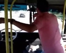 Video: Turčin ostavio volan u vožnji da bi plesao po autobusu