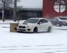 Video: Ni pogon na sva četiri točka nije spasio ovaj Subaru