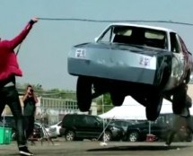 Video: Napravili automobil koji preskače konopac!