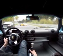 Video: Evo šta se dešava kada na Nurburgringu pretičete sa desne strane!