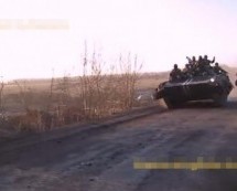 Video: Brzi i žestoki Ukrajinci nagazili tenk do daske, pa završili u jarku