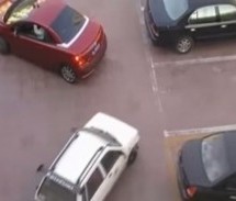 Uletio joj je na parking mjesto, a ona mu se osvetila na najbolji mogući način!