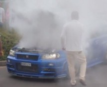 PLAMEN PROGUTAO GT-R: Ni ‘Godzila’ nije svemoćna!