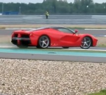 PLES NA KIŠI: Koliko je teško kontrolisati LaFerrari po mokrom!?