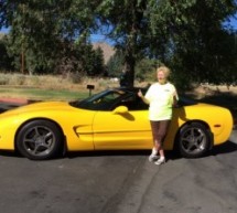 Pogledajte kako 82-godišnja bakica ‘leti’ u Corvette-i preko 270 km/h!