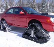 Subaru ‘Impreza WRX’ napada snijeg sa četiri gusjenice