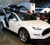 Tesla i službeno otkrio električni SUV, Model X