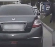 Budite oprezni: Evo kako lopovi kradu automobil pomoću samo jednog lista papira!