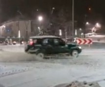 DRIFT U CAZINU: Evo kako brzo očistiti kružni tok od snijega