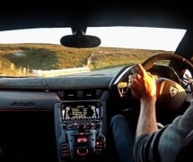 Praznik za oči i uši: Aventador SV na legendarnoj stazi Isle of Man!