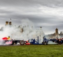 GURANJE: Ko je snažniji, F1 bolid ili ragbi tim!? (VIDEO)