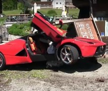 KAKVA ŠTETA: Skupocjeni LaFerrari završio na stijeni (VIDEO)