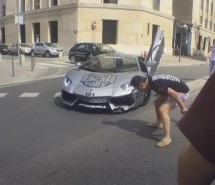 Pogledajte reakciju čovjeka koji je ogrebao svoj Lamborghini (VIDEO)