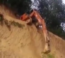 BAGERISTA MAJSTOR: Spustio se niz liticu k’o od šale! Od bagera napravio džinovskog insekta (VIDEO)