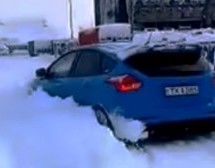 Ford Focus RS kao grtalica za snijeg? Zašto da ne! (VIDEO)