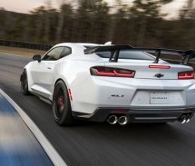 AMERIČKI SNAGATOR: Chevrolet Camaro ZL1 1LE u jurišu na rekord! (VIDEO)