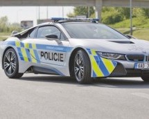 BMW MW i8 – novo pojačanje policije u Češkoj (FOTO)