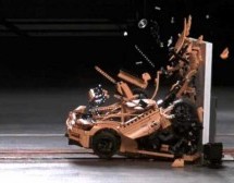 Pogledajte kako je Porsche od Lego kockica prošao na crash testu (VIDEO)