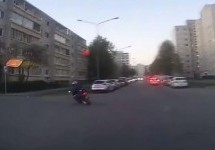 Torbicom srušila bjegunca na motoru (VIDEO)