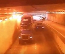 OVO ĆE KOŠTATI: Previsoki šleper ušao u tunel, samljeo 47 reflektora (VIDEO)